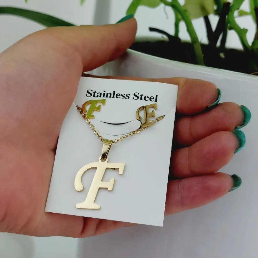 نیم ست گردنبند و گوشواره حروف انگلیسی F استیل رنگ ثابت ارزانترین فروشگاه اینترنتی
