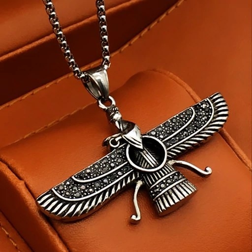 پلاک فروهر سایز متوسط رنگ نقره ای کد 6 ارزانترین فروشگاه اینترنتی