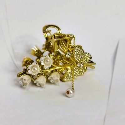 کلیپس طرح گل و پروانه