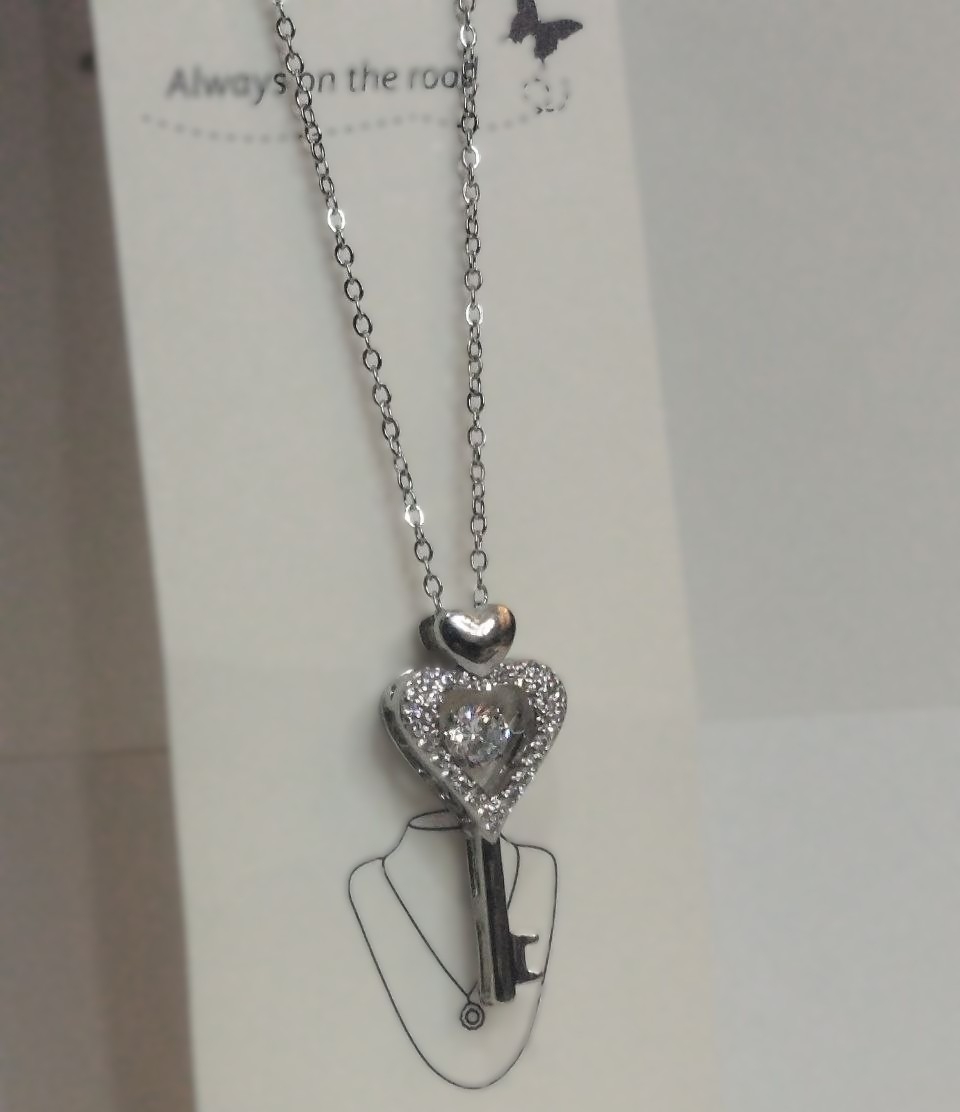 گردنبند طرح کلید و قلب - استیل رنگ ثابت ارزانترین فروشگاه اینترنتی