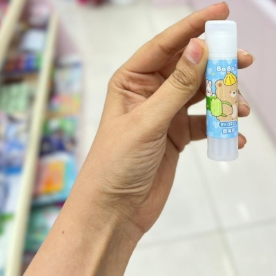 چسب ماتیکی 9 گرمی کد BY-0925 در ارزانترین فروشگاه اینترنتی ایران ارزان