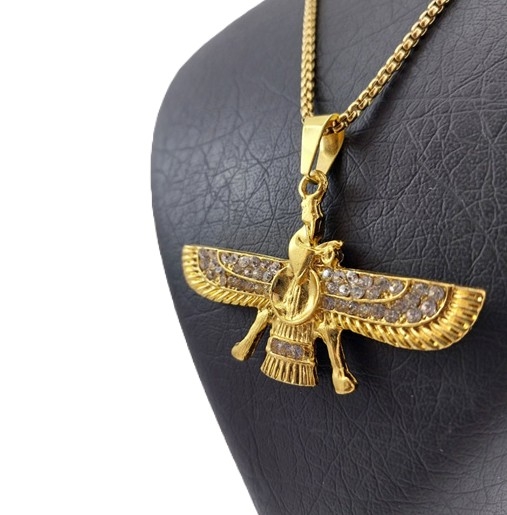 پلاک فروهر سایز متوسط رنگ طلایی کد 6 ارزانترین فروشگاه اینترنتی